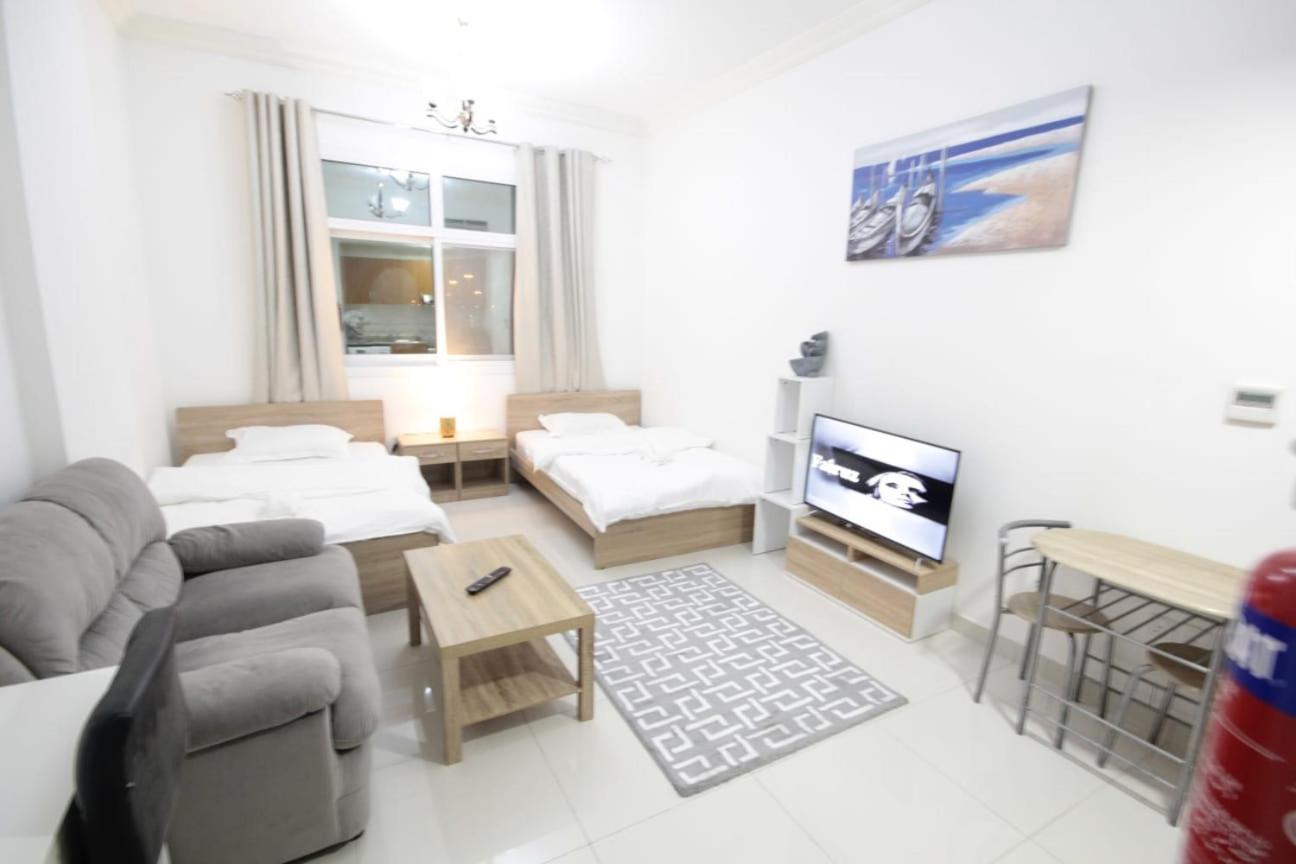 Al Fahad 2 Small Rooms For Men Tecom Дубай Екстериор снимка